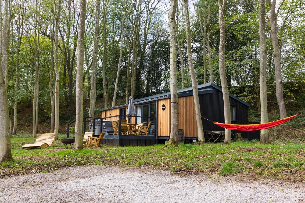 Riverside Cabins Shrewsbury Exterior photo