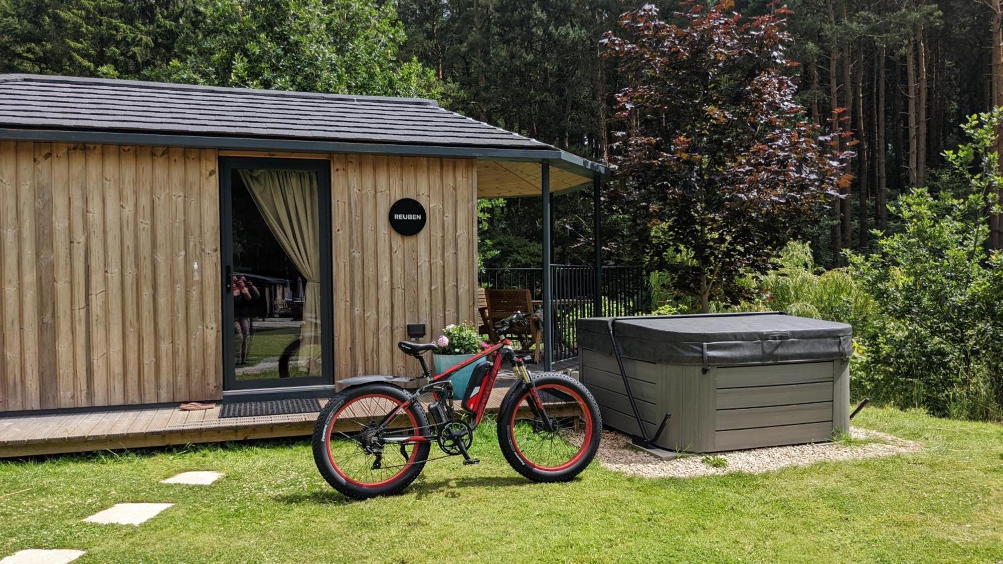 Riverside Cabins Shrewsbury Exterior photo